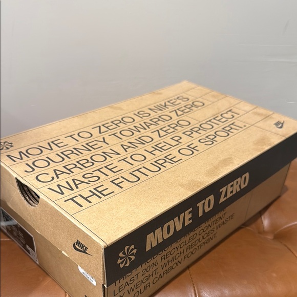 Nike Cream and Gold Air Max 90 SE Cork - Picture 7 of 9